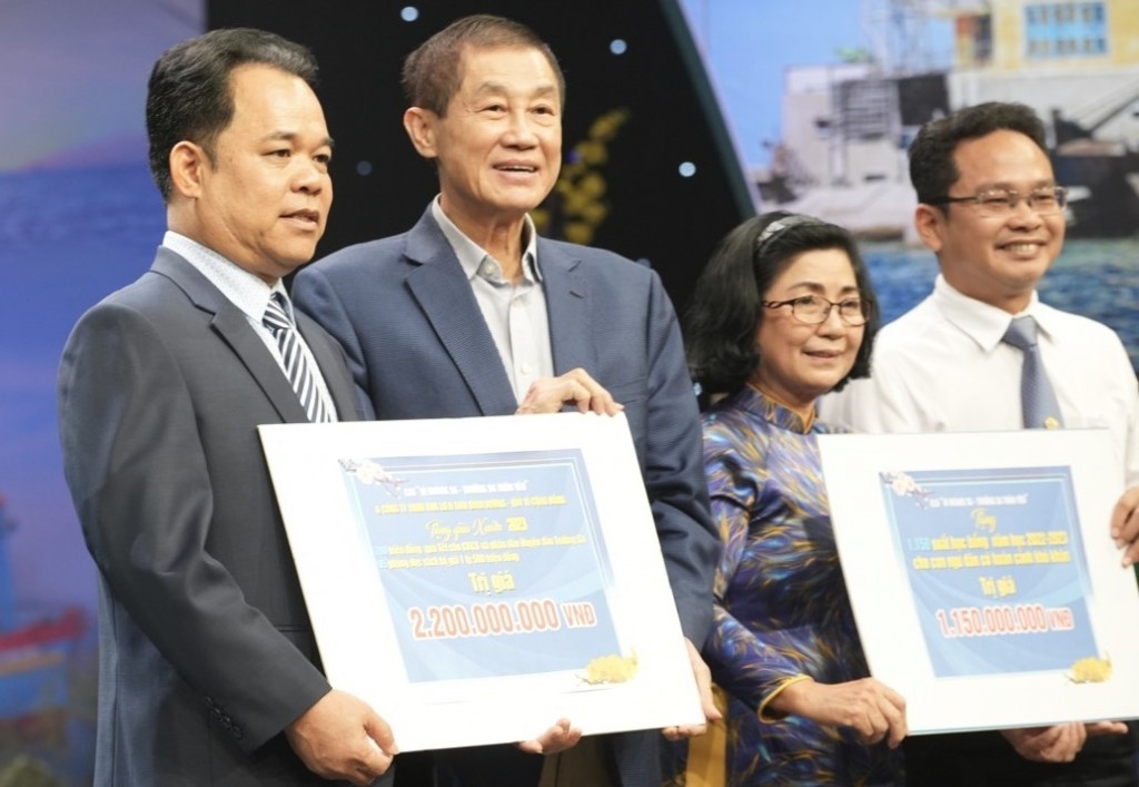 Ông Johnathan Hạnh Nguyễn - Tập đoàn IPP tiếp tục ủng hộ hướng về biển đảo