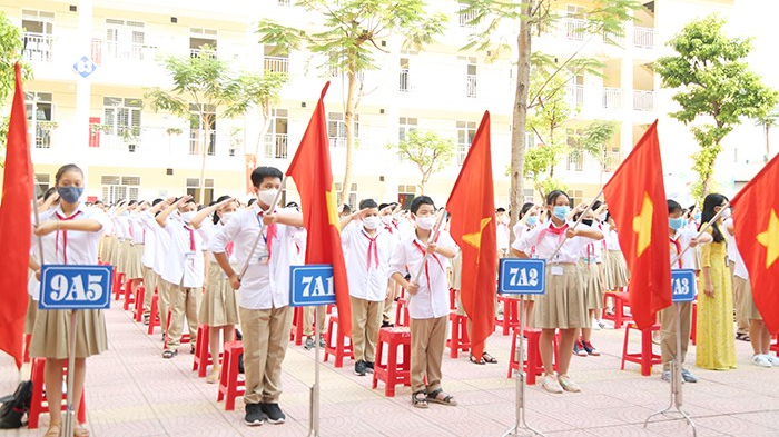 Học sinh Thủ đô trong lễ chào cờ chào đón năm học mới