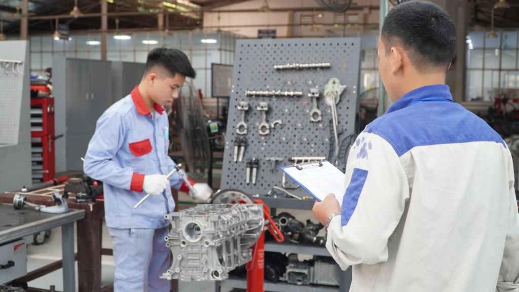 Nhiều bạn trẻ có định hướng học nghề từ sớm Nhiều bạn trẻ có định hướng học nghề từ sớm